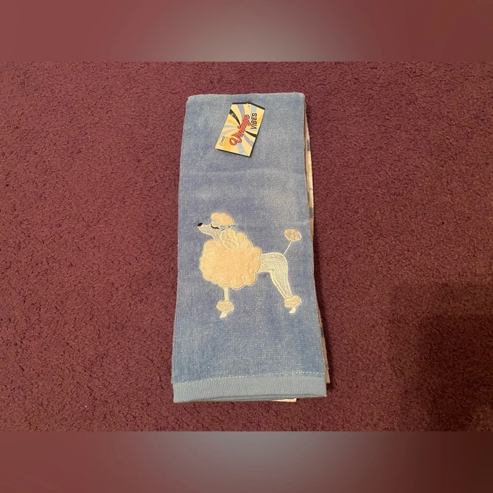NWT 2 of 2 pack hand towels